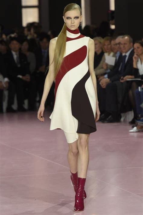 Christian Dior Fall 2015 Show 